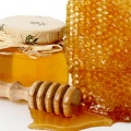 raw  comb honey  from China pure honeycomb - pure comb honey