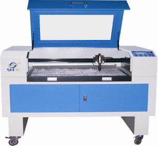 HIgh speed and precise CO2 Laser cutting machine