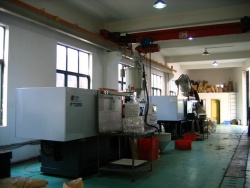 plastic injection plant