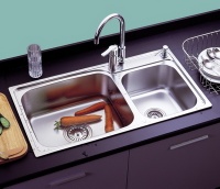 stainless steel sink