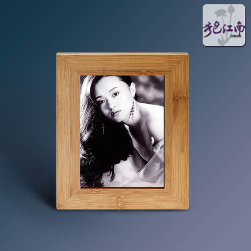 eco-friendly bamboo photo frame