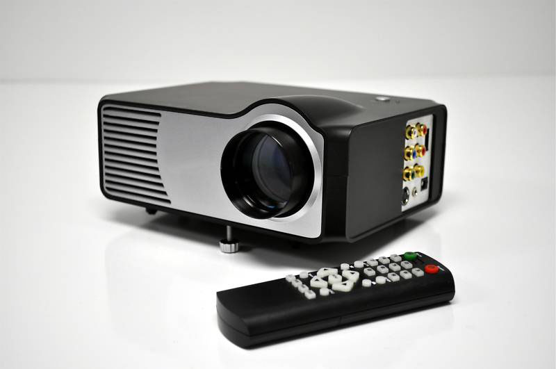 LED Long lamp life HD Ready projector