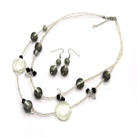 Glass jewelry set