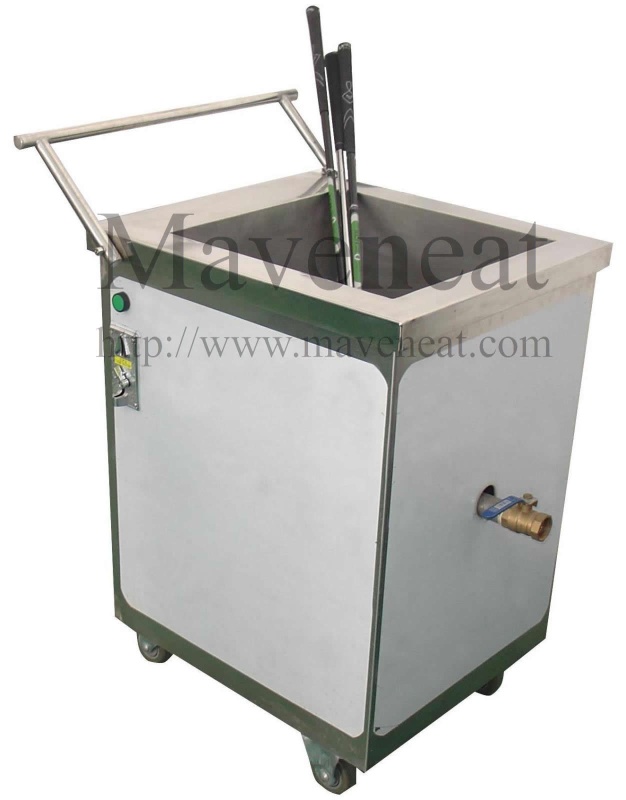 Mobile ultrasonic golf club cleaner