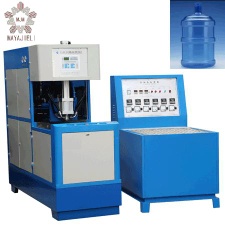 bottle blow molding machine