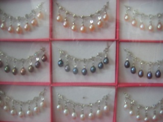 pearl jewelry strand