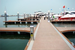 main pontoon