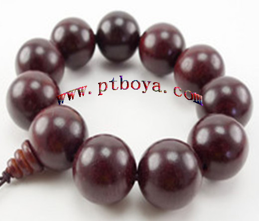 red sandwood beads