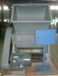 PET bottle crusher (SF-1000)