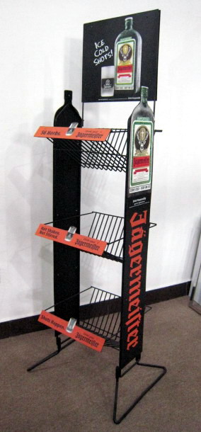 Metal display stand for wine