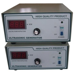 Ultrasonic generator