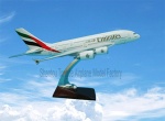 Resin plane model (A380-EMIRATES)