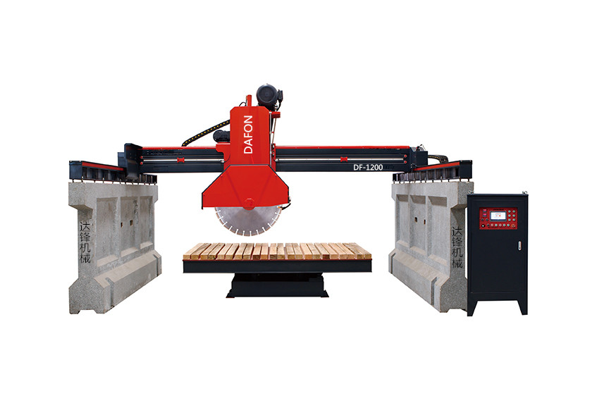 Infrered bridge cutting machine for stone block