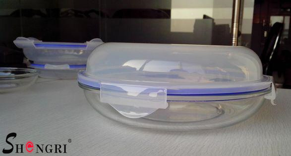 pyrex glass food container