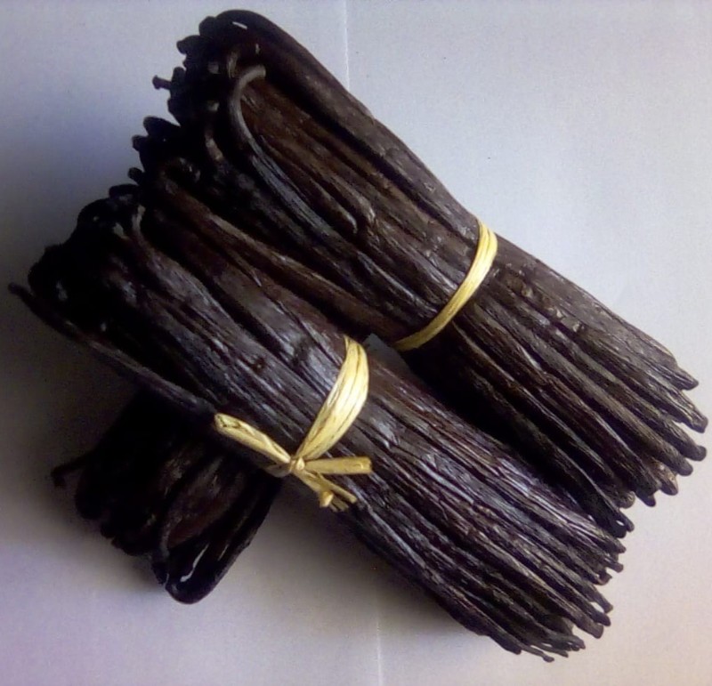 Premium black vanilla beans