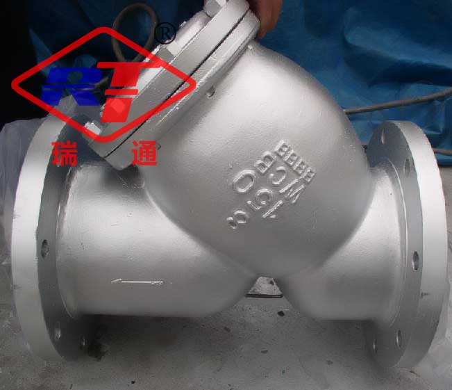 API flanged Y strainer