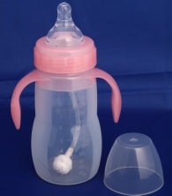 baby feeding bottles