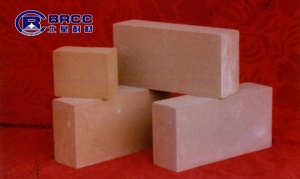 Diatomite insulating firebrick