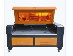 Laser cutting machine