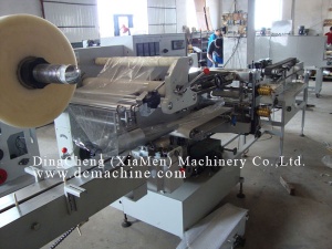 High Speed Hand Towel PE Film Packing Machine