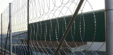 FLAT RAZOR WIRE FENCE