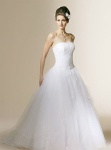 Ball Gown Strapless Court Train Tulle Wedding Dress