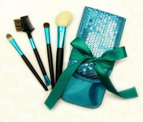 Attractive Cosmetic Brush Set