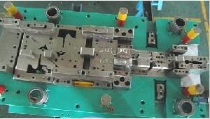 Vehicle mould / Auto Die