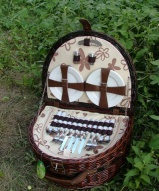 2 Person picnic basket, willow basket