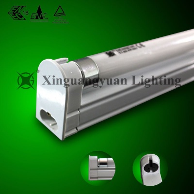 T5 fluorescent light fixture