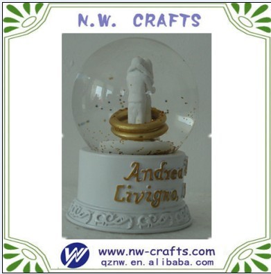 wedding snow globe