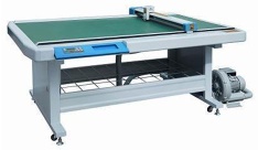 Automatic Pattern Cutting Machine