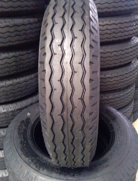 Mobile home tire 8-14.5