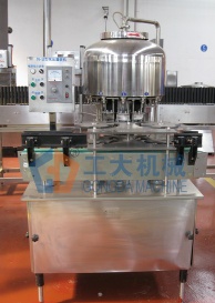 Pressure filling machine