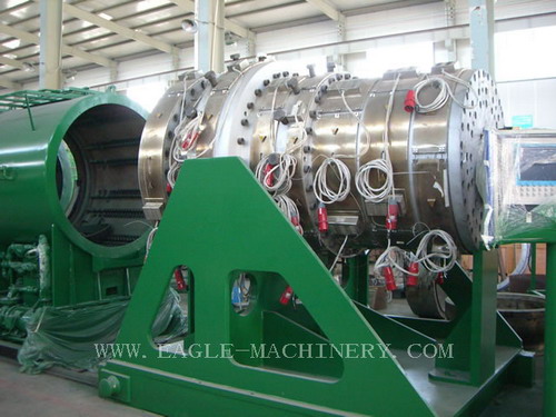 PLASTIC PIPE MACHINE