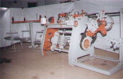 Barbed wire machine