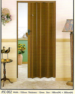 FOLDING DOOR